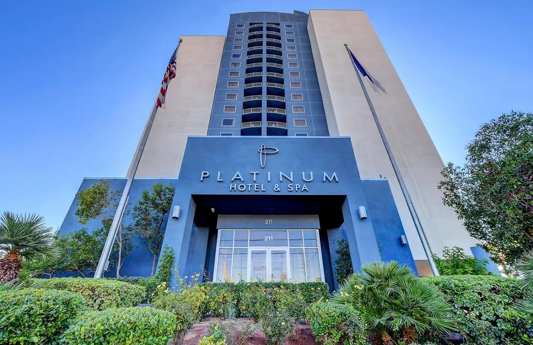 The Lapis Suite At Platinum Hotel-1
